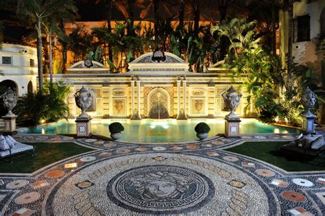 villa versace venduta|where is versace mansion.